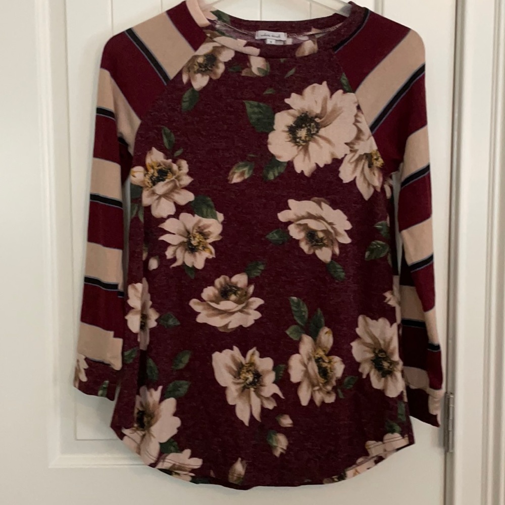 White Birch raglan floral/stripe sweater. Size S